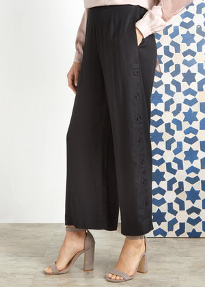 Side Button Trousers Black